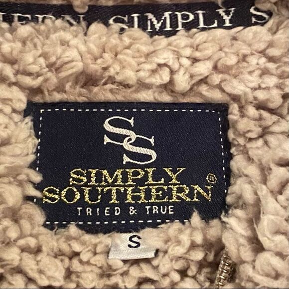 Simply Southern Sherpa Size Small - Picture 7 of 12